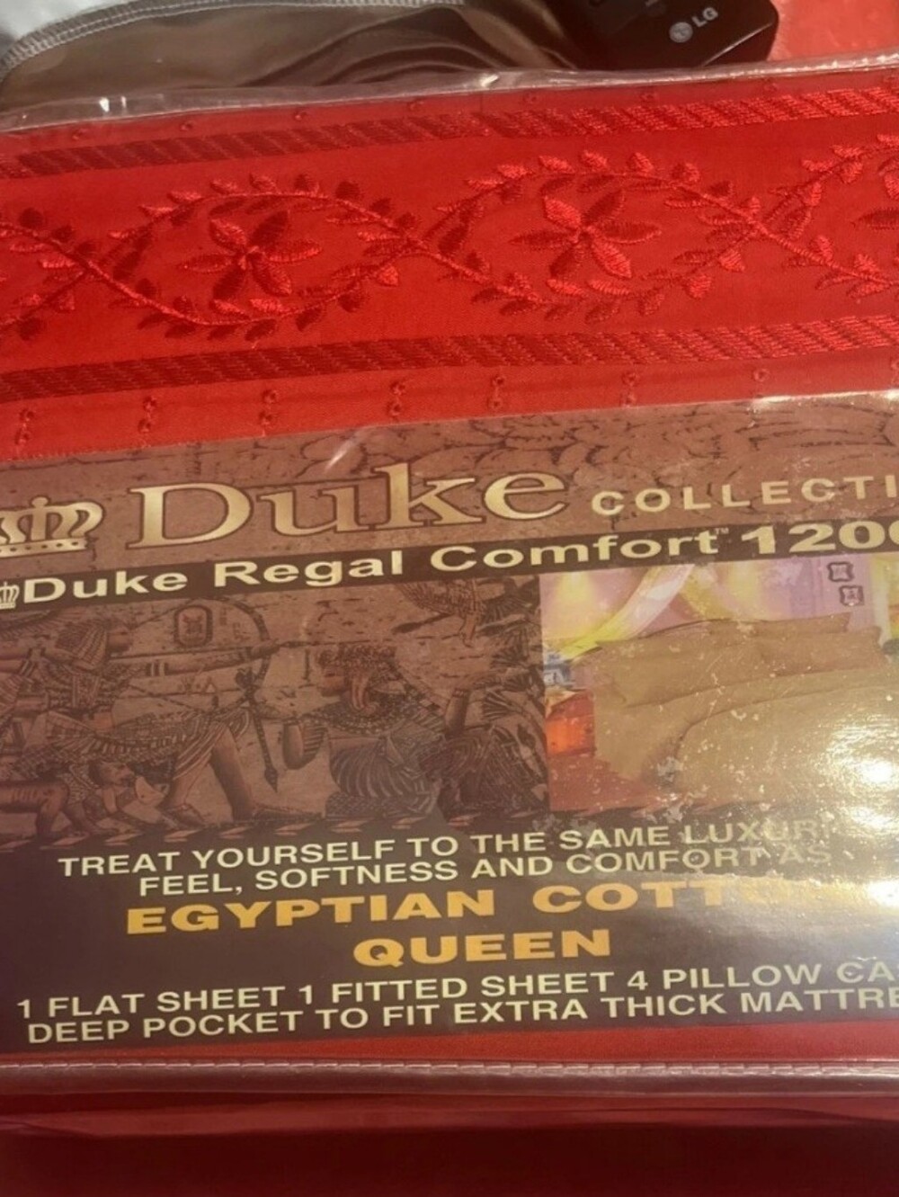Duke Collection Egyptian Cotton Queen Sheet Set - Intense Red